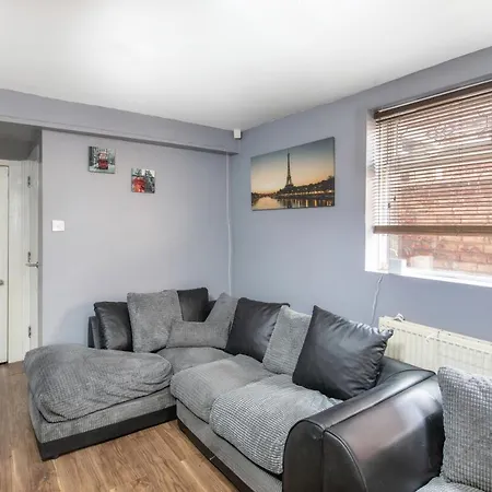 Town Centre Double Private Homestay
